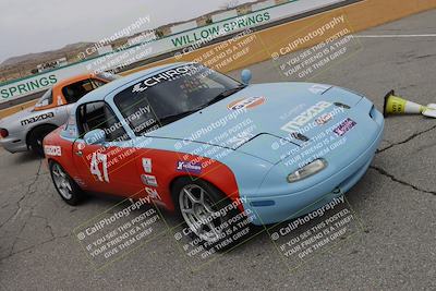 media/Jun-01-2025-CalClub SCCA (Sun) [[eae223c5dd]]/Around pit/